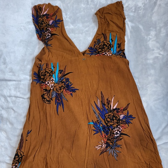 O’Neill summer dress - Picture 2 of 4